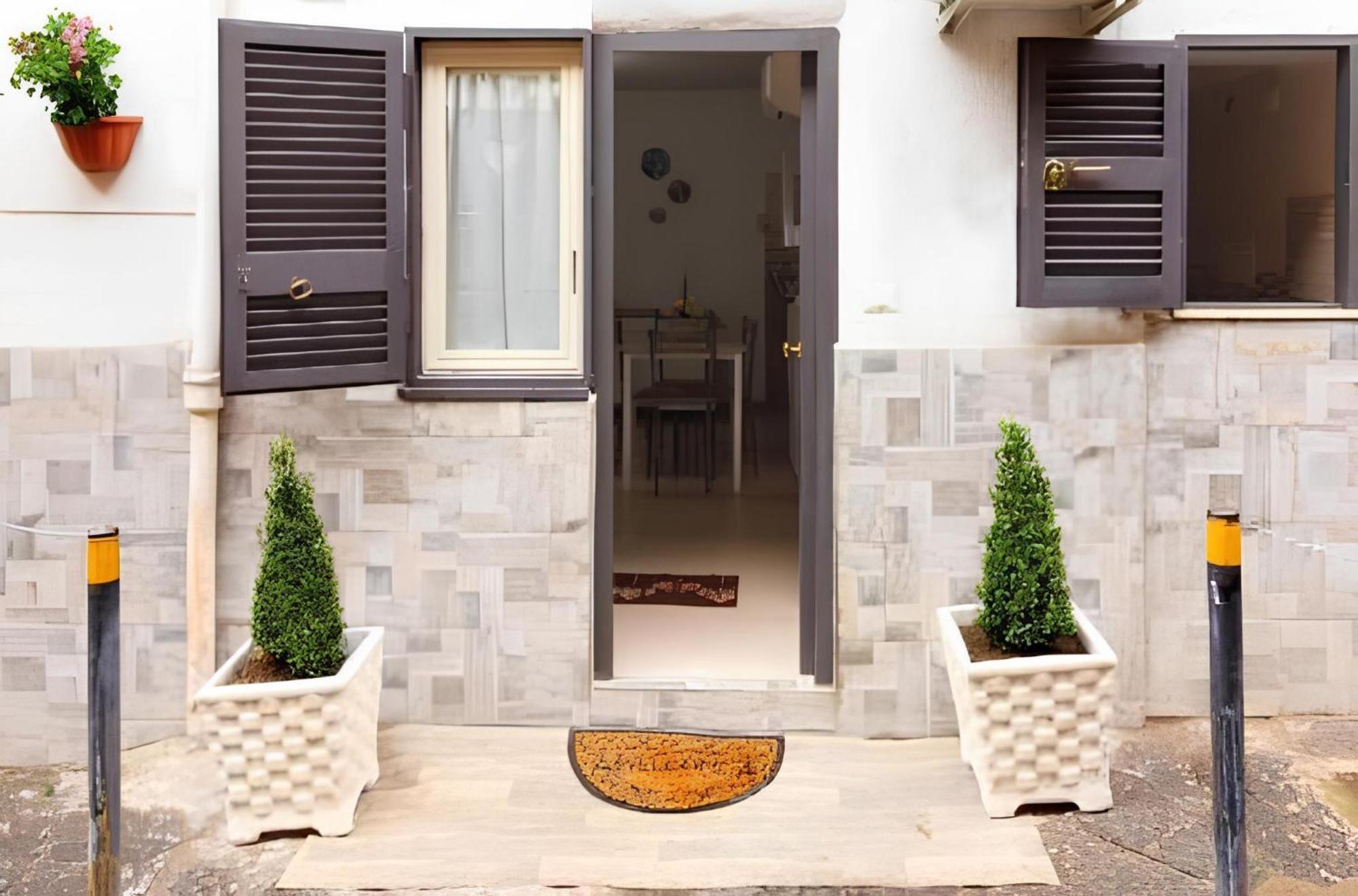 Apartamento Maurizio E Alessia House Nápoles Exterior foto